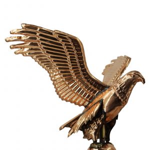 mittelgroßer Adler aus Kupfer
