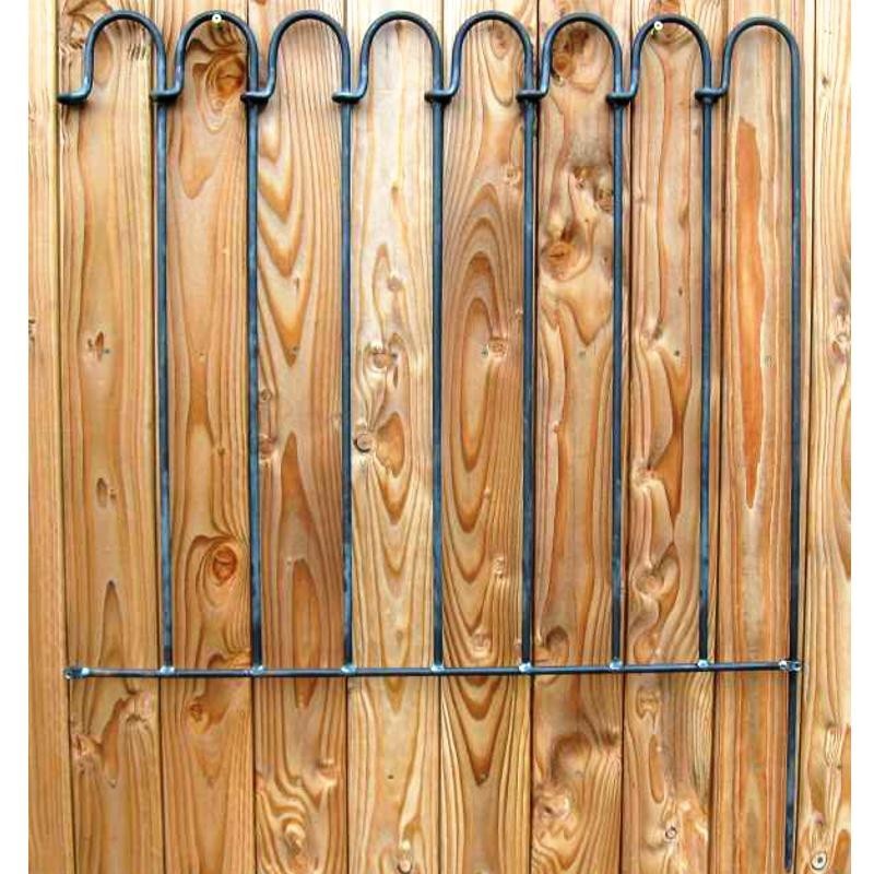 Elément de pontage en acier pour clôture à emboîter