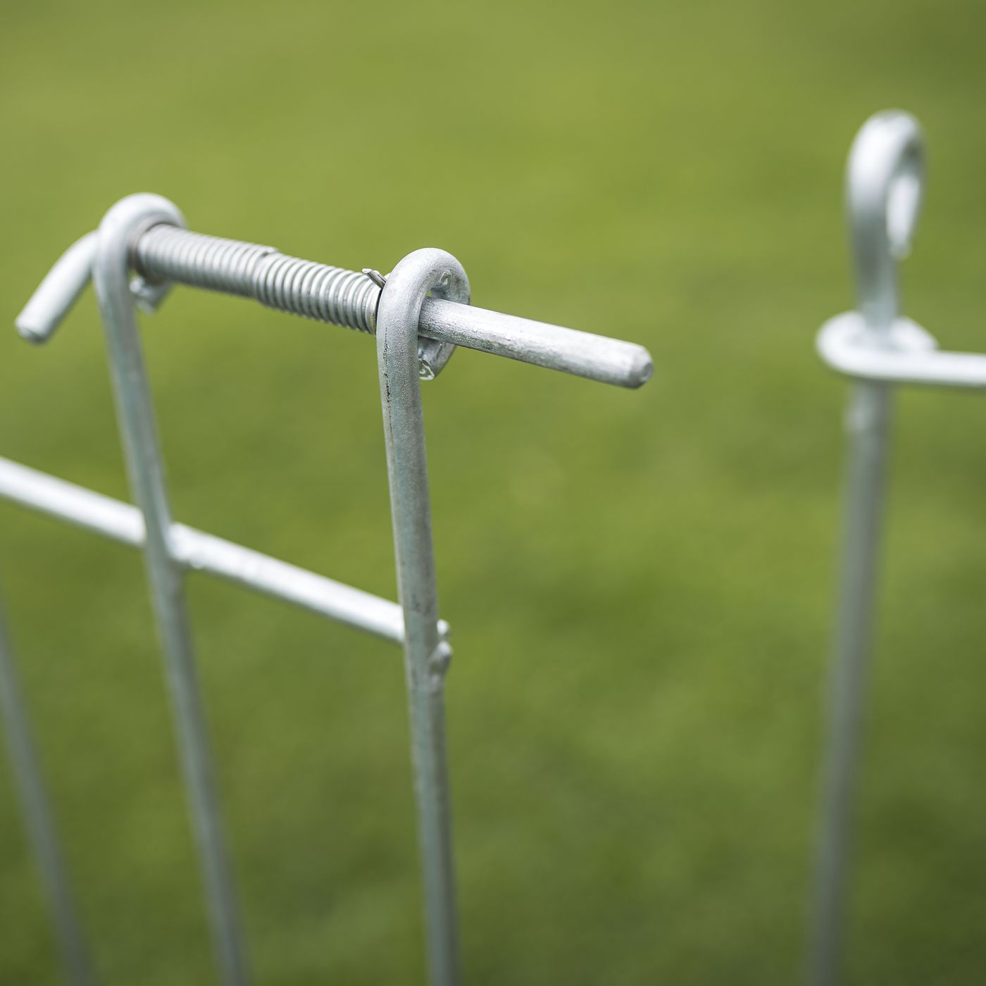 Porte en acier galvanisé pour clôture